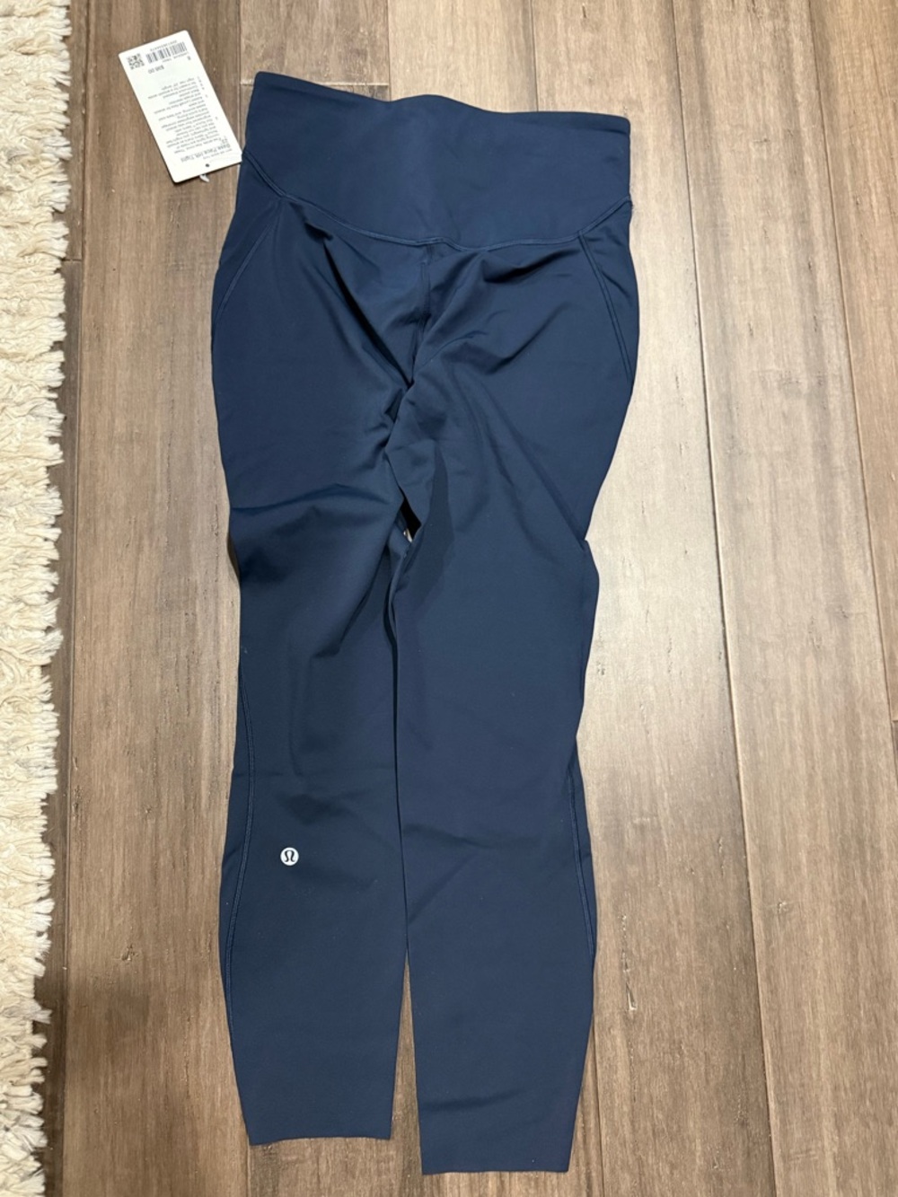 NWT Lululemon Base Pace 25” tight in True Navy - Picture 3 of 3